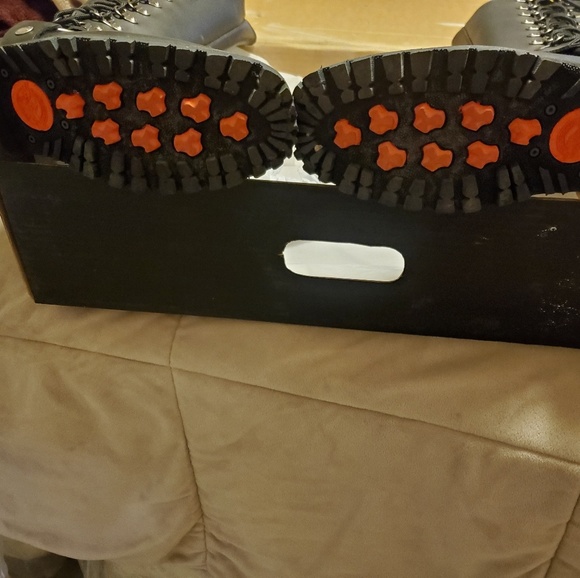 Womens Milwaukee black boots - Picture 3 of 3